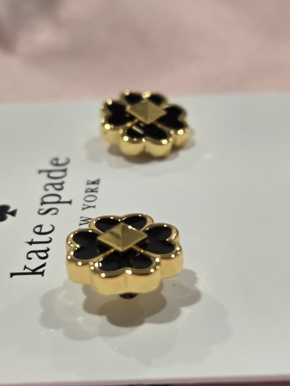 kate spade NWT Black and Gold Flower Stud Earrings - Picture 4 of 5